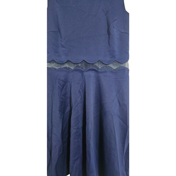Annabelle Sleeveless midi dress - Picture 2 of 8